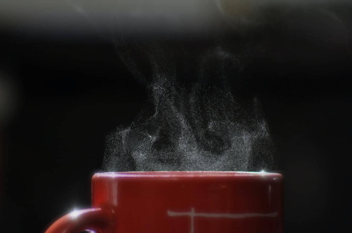 ethereal picture of coffee mug steam